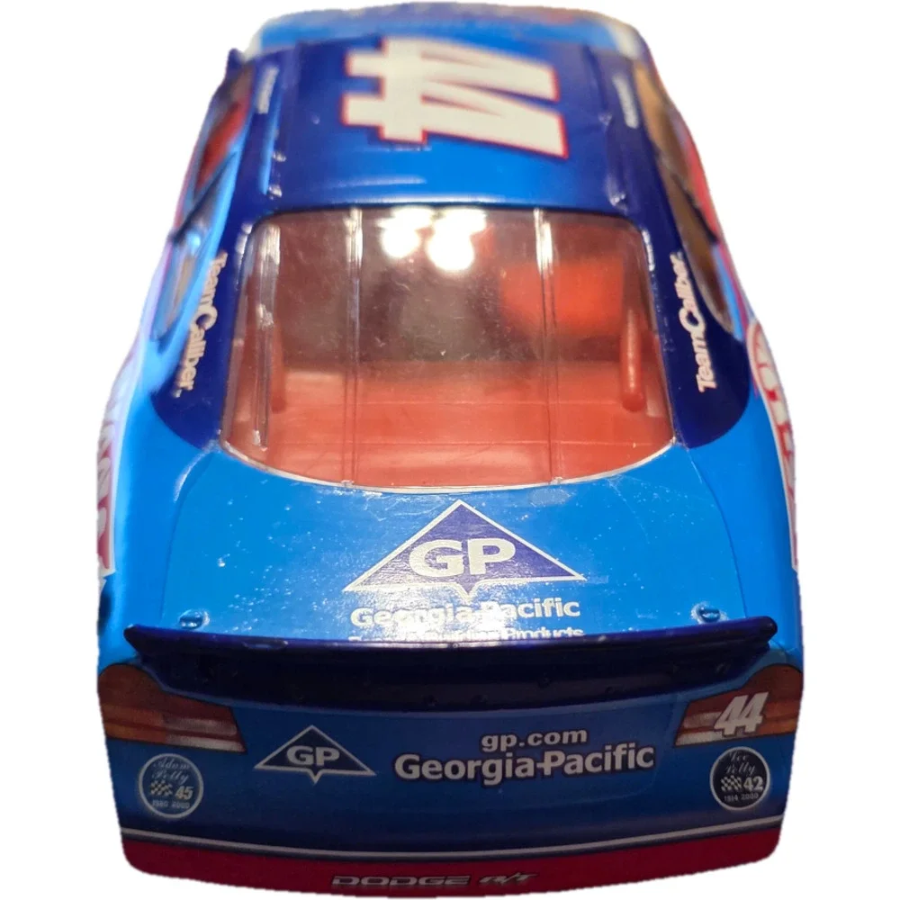 Team Caliber Buckshot Jones #44 Petty Four Generations Hot Wheels 1:24